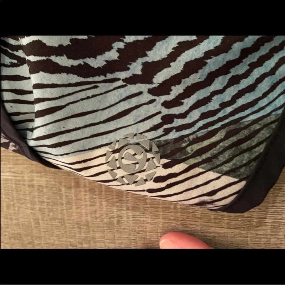 Lululemon Speed Short in 2016 Seawheeze Secret Society Tofino Teal Black